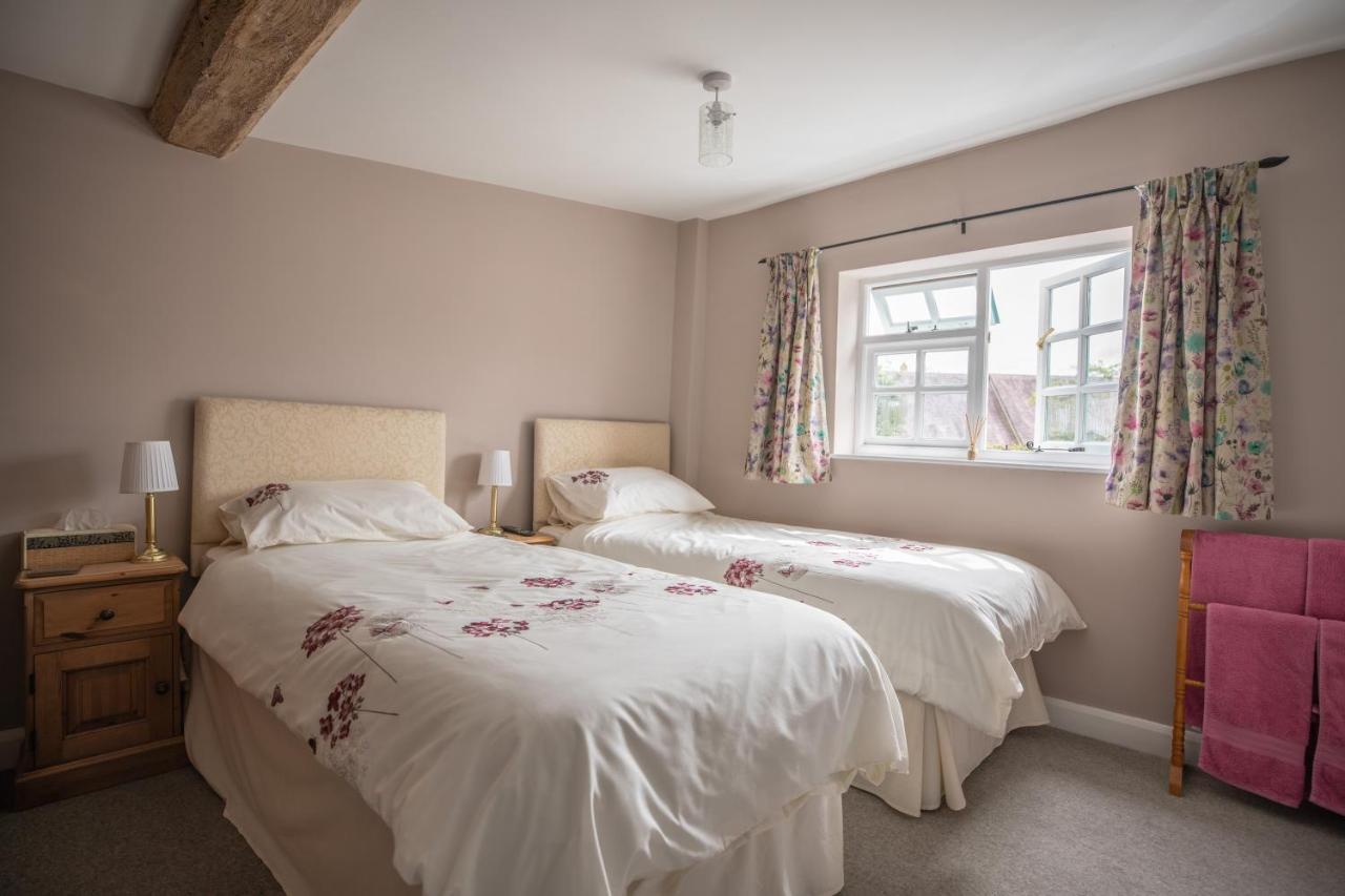 Old Beams Bed & Breakfast Bed and Breakfast Alcester Esterno foto